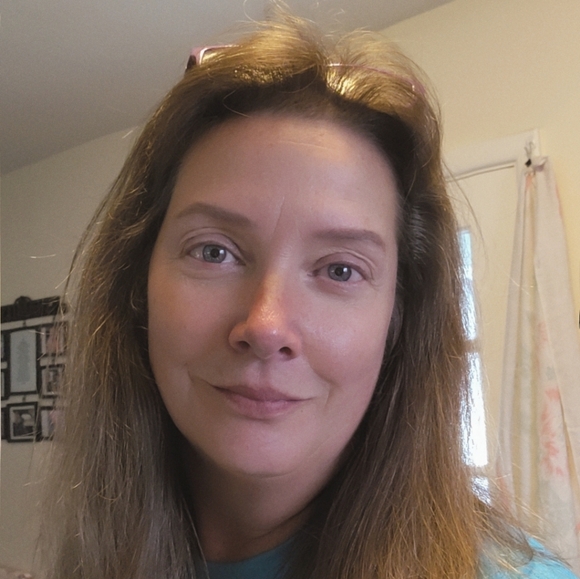 Meet your Posher, Linda - Picture 1 of 8